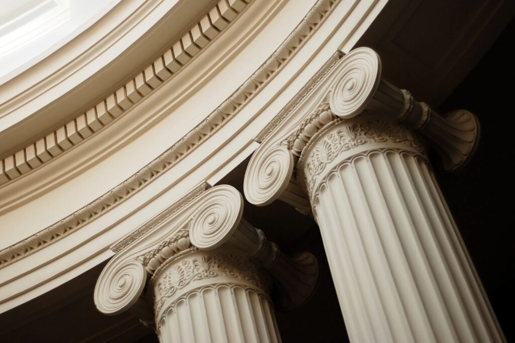 Column capital